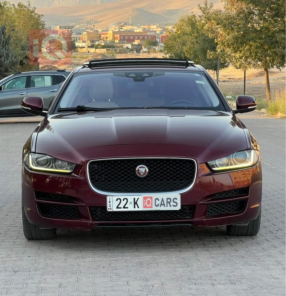 جاكوار XE